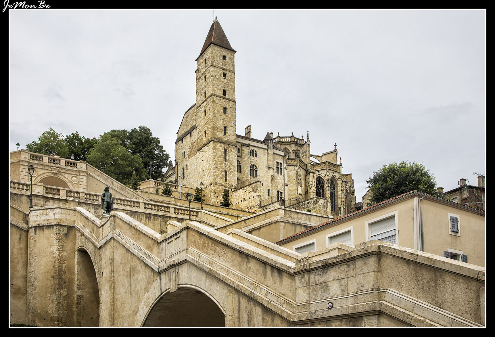 23 Torre de Armagnac